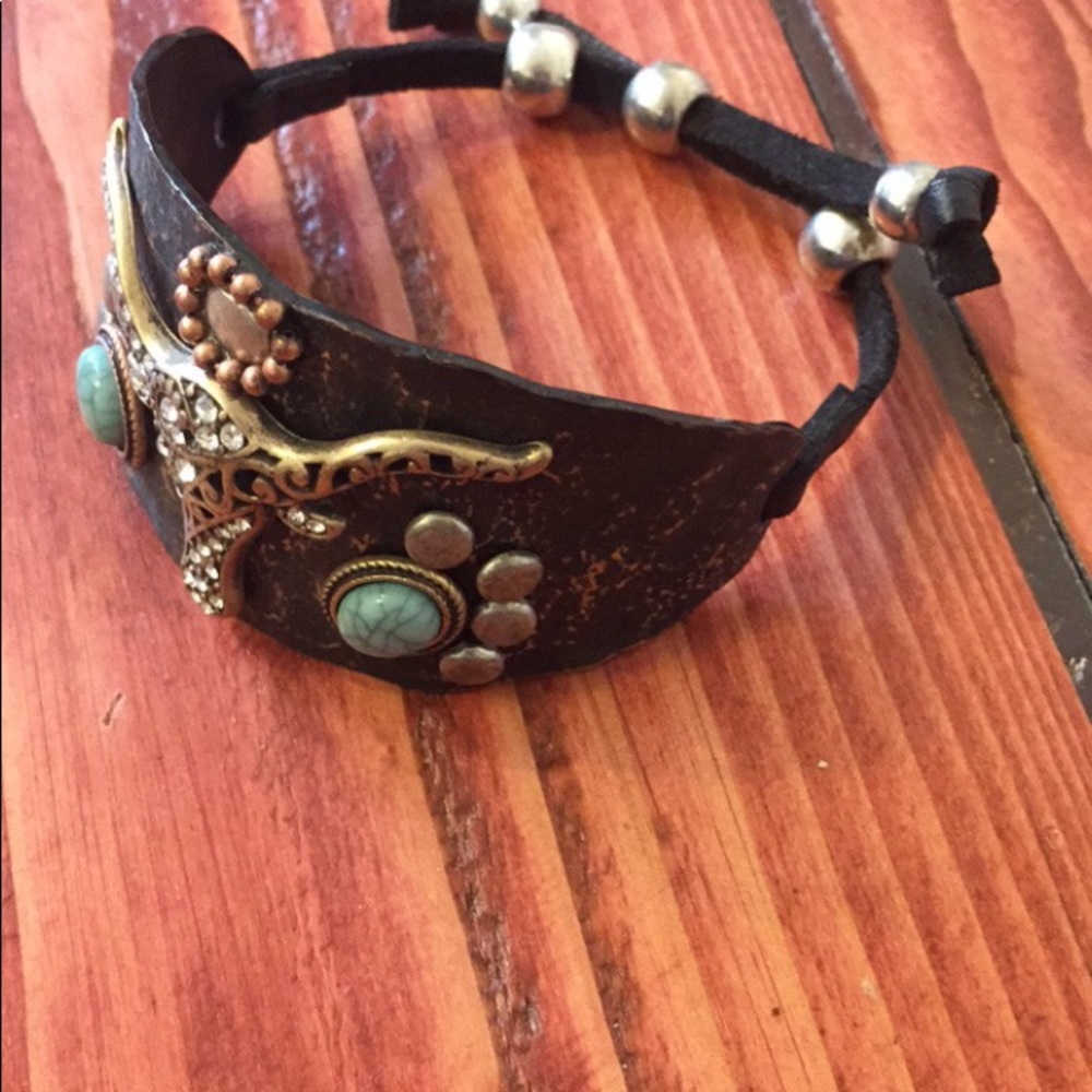 Cuff - Picture 2 of 2